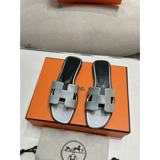 Hermes Slippers High Quality
Women 35-41
Men 39-45