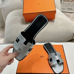 Hermes Slippers High Quality
Women 35-41
Men 39-45
