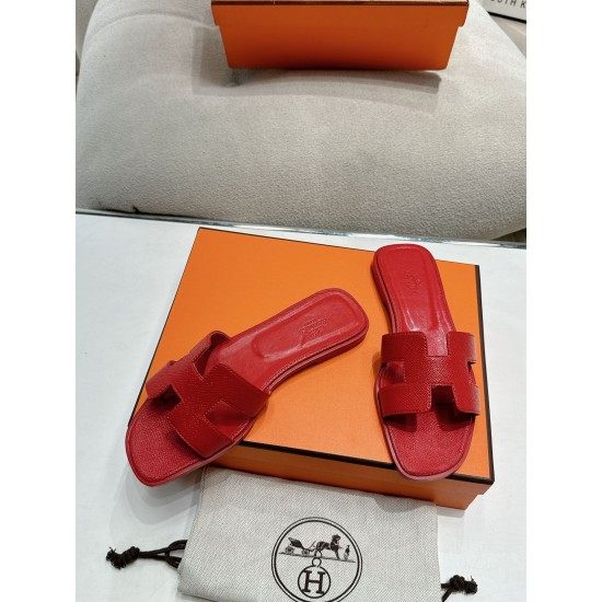 Hermes Slippers High Quality
Women 35-41
Men 39-45
