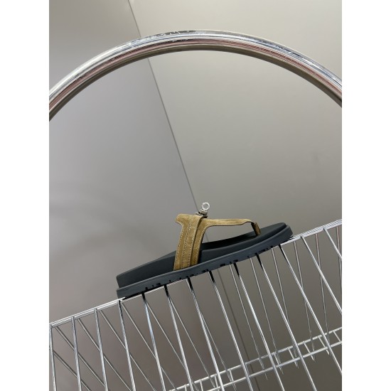 Hermès Fashion Shoes Best Quality
Women 35-41
Men 39-44