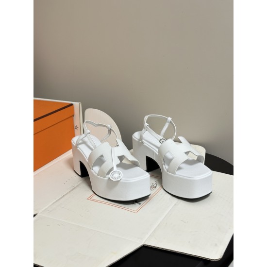 Hermès Fashion Shoes Best Quality
Women 35-41
Men 39-44