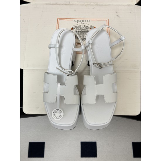 Hermès Fashion Shoes Best Quality
Women 35-41
Men 39-44
