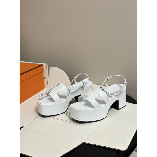 Hermès Fashion Shoes Best Quality
Women 35-41
Men 39-44