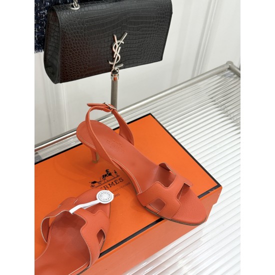 Hermès Fashion Shoes Best Quality
Women 35-41
Men 39-44