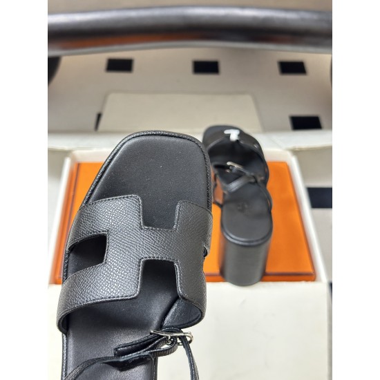 Hermès Fashion Shoes Best Quality
Women 35-41
Men 39-44