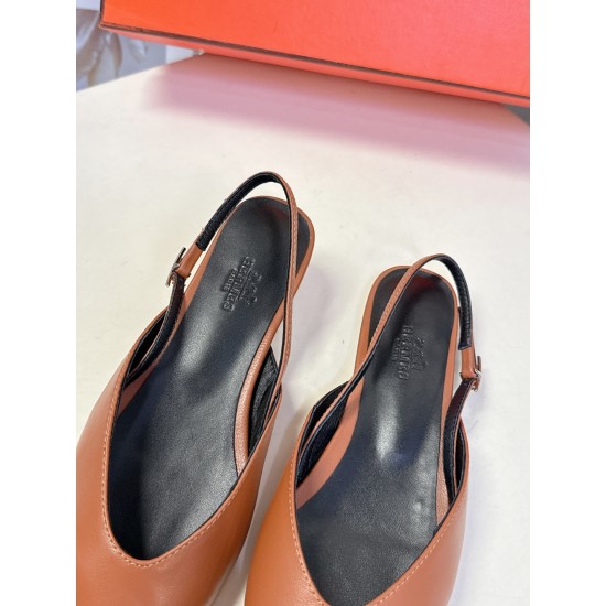Hermès Fashion Shoes Best Quality
Women 35-41
Men 39-44