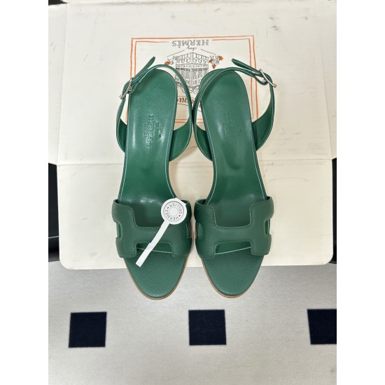 Hermès Fashion Shoes Best Quality
Women 35-41
Men 39-44