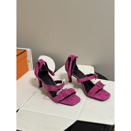 Hermès Fashion Shoes Best Quality
Women 35-41
Men 39-44