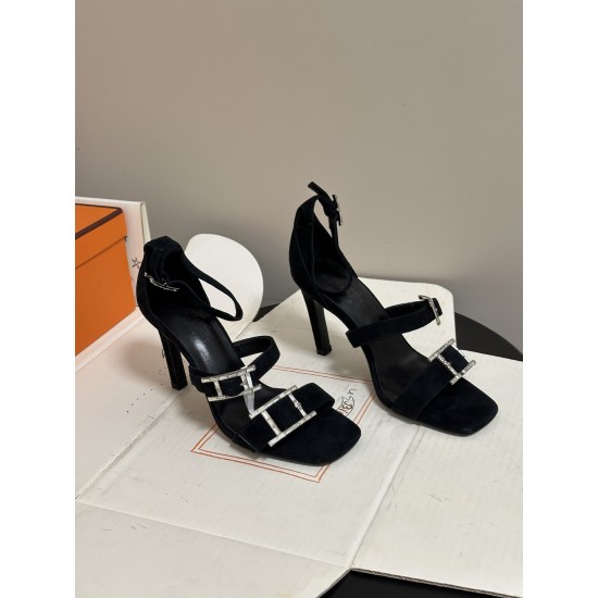Hermès Fashion Shoes Best Quality
Women 35-41
Men 39-44