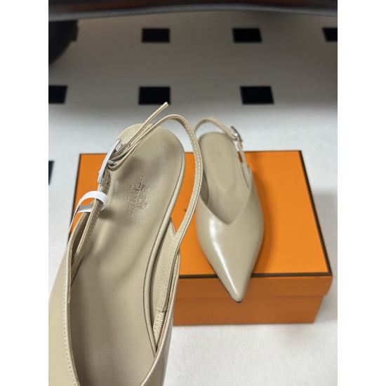 Hermès Fashion Shoes Best Quality
Women 35-41
Men 39-44