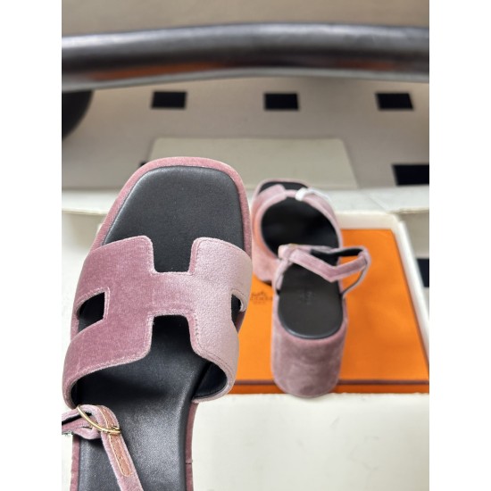 Hermès Fashion Shoes Best Quality
Women 35-41
Men 39-44