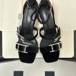 Hermès Fashion Shoes Best Quality
Women 35-41
Men 39-44
