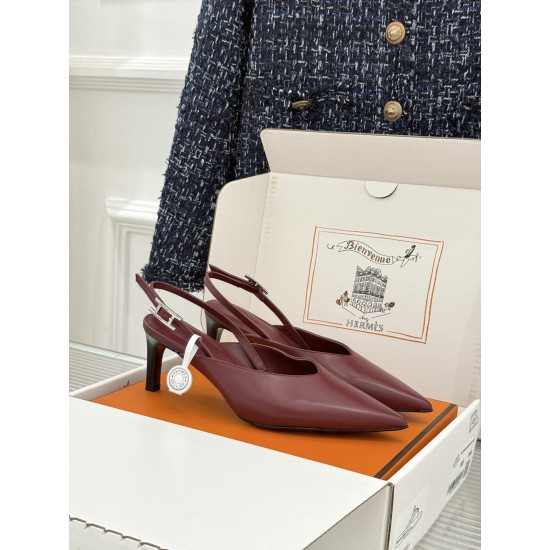 Hermès Fashion Shoes Best Quality
Women 35-41
Men 39-44