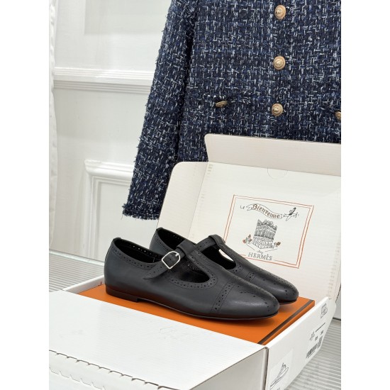 Hermès Fashion Shoes Best Quality
Women 35-41
Men 39-44