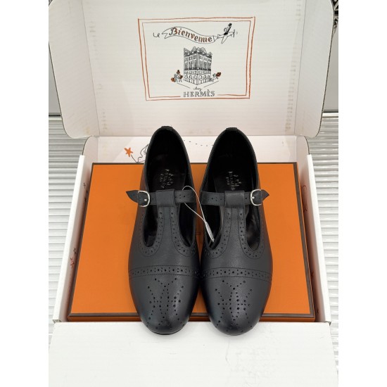Hermès Fashion Shoes Best Quality
Women 35-41
Men 39-44