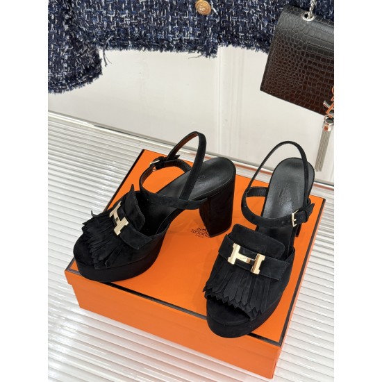 Hermès Fashion Shoes Best Quality
Women 35-41
Men 39-44