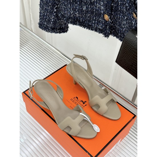 Hermès Fashion Shoes Best Quality
Women 35-41
Men 39-44