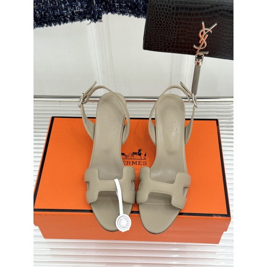 Hermès Fashion Shoes Best Quality
Women 35-41
Men 39-44