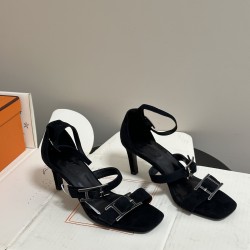 Hermès Fashion Shoes Best Quality
Women 35-41
Men 39-44