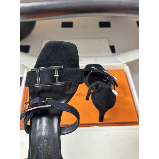Hermès Fashion Shoes Best Quality
Women 35-41
Men 39-44