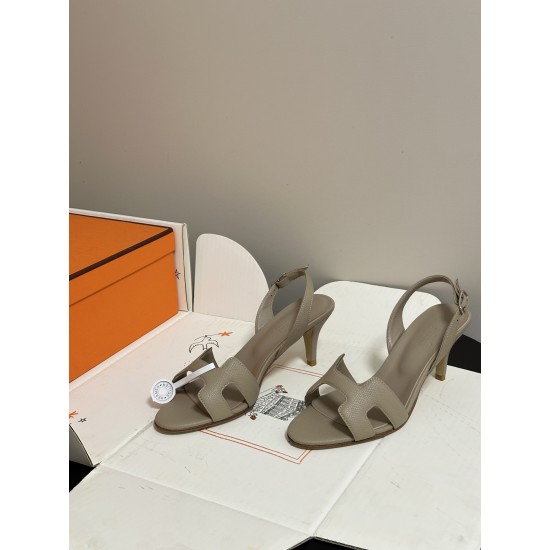 Hermès Fashion Shoes Best Quality
Women 35-41
Men 39-44