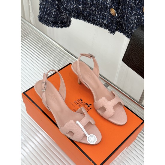 Hermès Fashion Shoes Best Quality
Women 35-41
Men 39-44