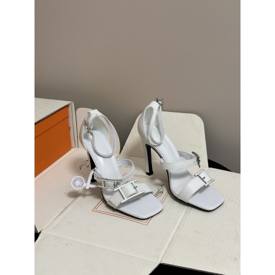 Hermès Fashion Shoes Best Quality
Women 35-41
Men 39-44