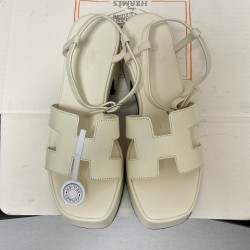 Hermès Fashion Shoes Best Quality
Women 35-41
Men 39-44