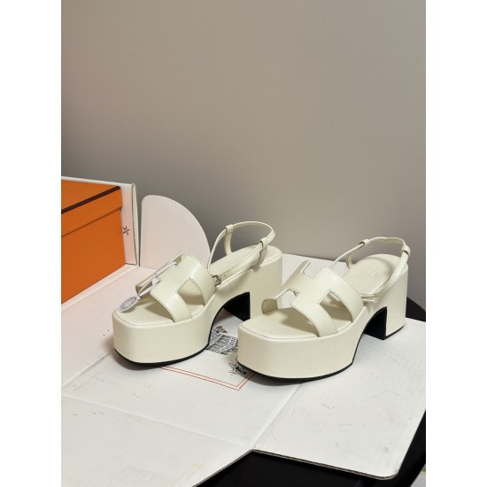 Hermès Fashion Shoes Best Quality
Women 35-41
Men 39-44