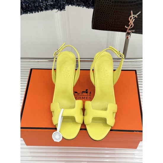 Hermès Fashion Shoes Best Quality
Women 35-41
Men 39-44