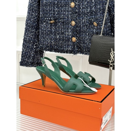 Hermès Fashion Shoes Best Quality
Women 35-41
Men 39-44