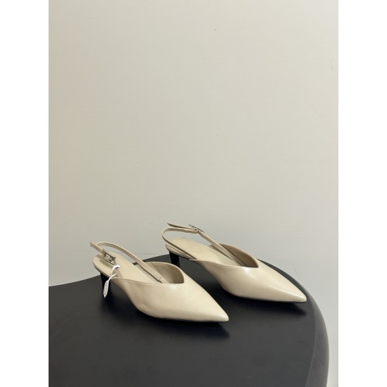 Hermès Fashion Shoes Best Quality
Women 35-41
Men 39-44