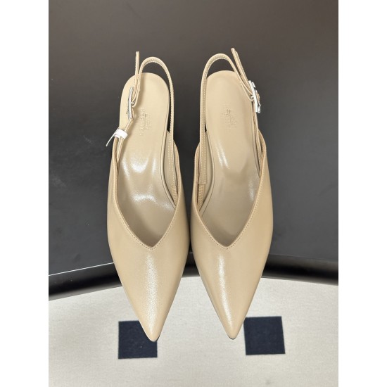 Hermès Fashion Shoes Best Quality
Women 35-41
Men 39-44