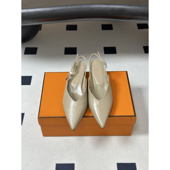 Hermès Fashion Shoes Best Quality
Women 35-41
Men 39-44