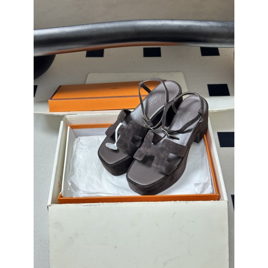 Hermès Fashion Shoes Best Quality
Women 35-41
Men 39-44