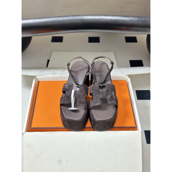 Hermès Fashion Shoes Best Quality
Women 35-41
Men 39-44