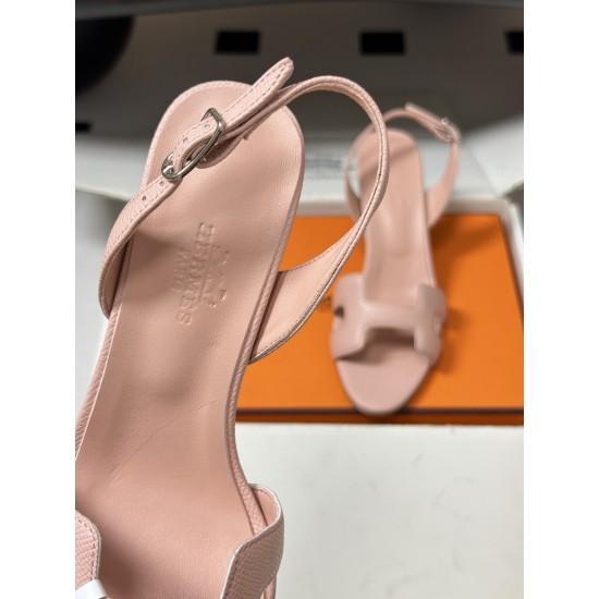Hermès Fashion Shoes Best Quality
Women 35-41
Men 39-44