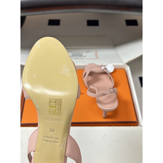 Hermès Fashion Shoes Best Quality
Women 35-41
Men 39-44