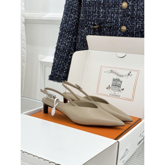Hermès Fashion Shoes Best Quality
Women 35-41
Men 39-44