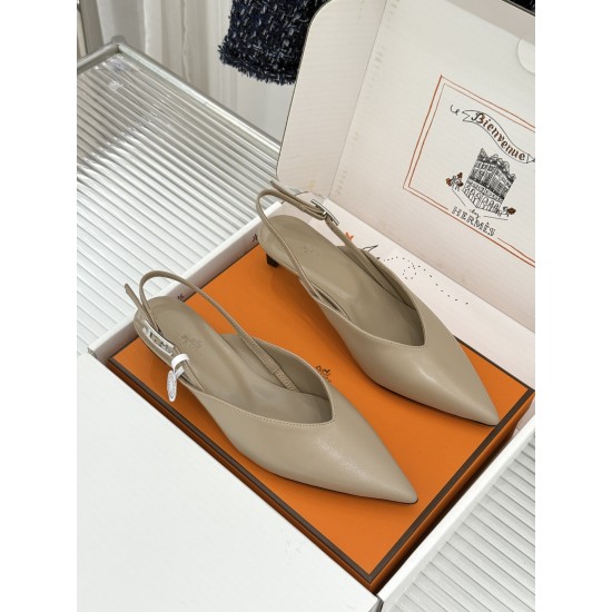 Hermès Fashion Shoes Best Quality
Women 35-41
Men 39-44
