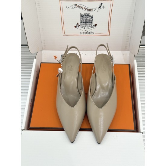 Hermès Fashion Shoes Best Quality
Women 35-41
Men 39-44