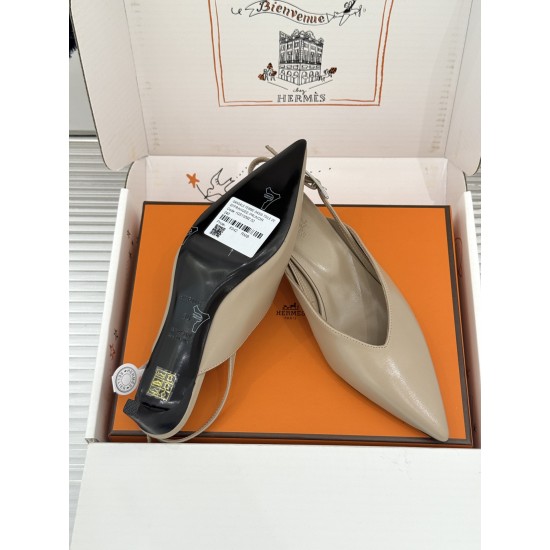 Hermès Fashion Shoes Best Quality
Women 35-41
Men 39-44