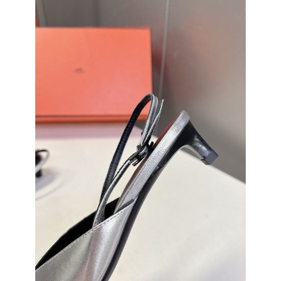 Hermès Fashion Shoes Best Quality
Women 35-41
Men 39-44
