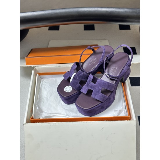Hermès Fashion Shoes Best Quality
Women 35-41
Men 39-44