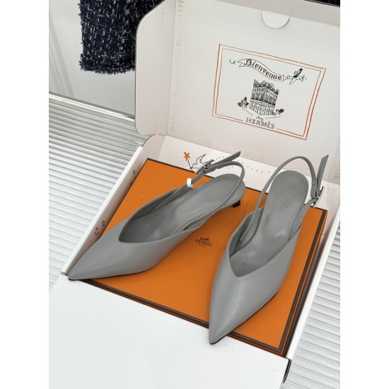 Hermès Fashion Shoes Best Quality
Women 35-41
Men 39-44
