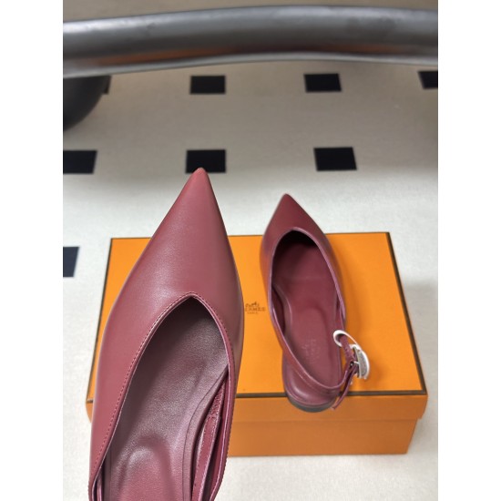 Hermès Fashion Shoes Best Quality
Women 35-41
Men 39-44