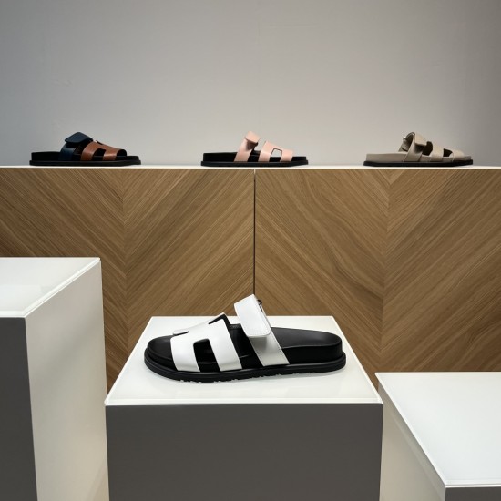 Hermès Fashion Shoes Best Quality
Women 35-41
Men 39-44