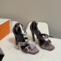 Hermès Fashion Shoes Best Quality
Women 35-41
Men 39-44