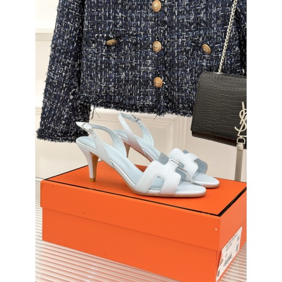 Hermès Fashion Shoes Best Quality
Women 35-41
Men 39-44