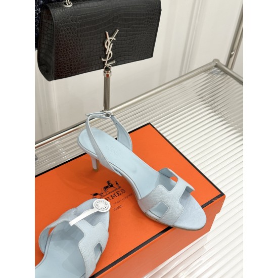 Hermès Fashion Shoes Best Quality
Women 35-41
Men 39-44